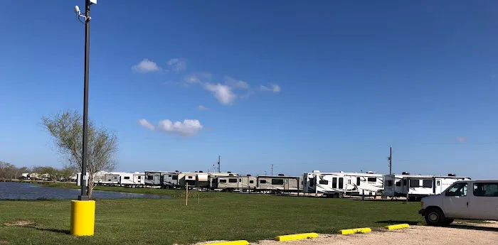 Clute Mobile Home & RV Park 5