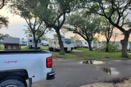 Plantation Oaks RV Park
