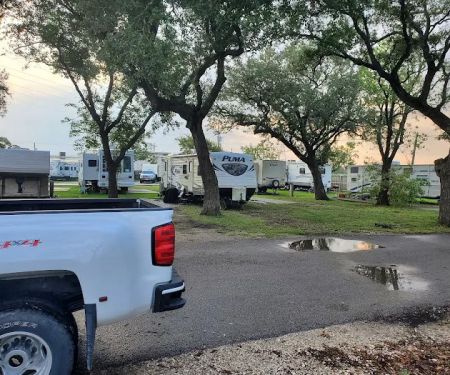 Plantation Oaks RV Park