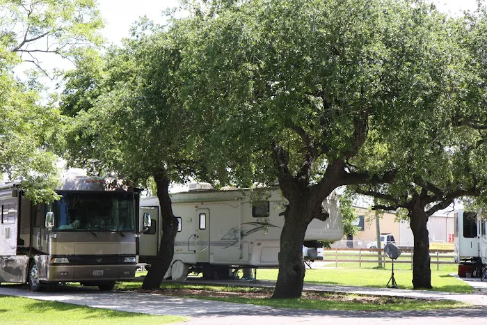 Plantation Oaks RV Park 7