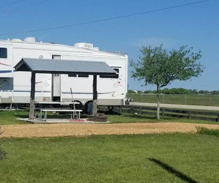 Machacek's Rockin' M RV Park & Campgrounds