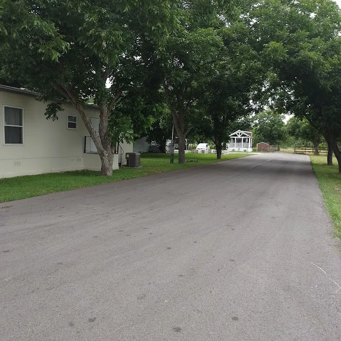 Pecan Plantation Mobile Home 1