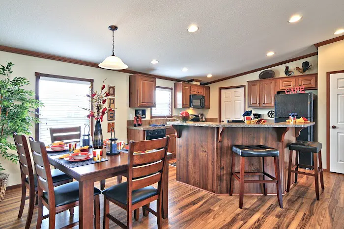 Lakeside Crossing - Manufactured Home Community 10