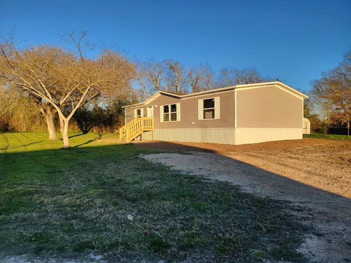 Coyote Bend Mobile Home & RV Prk 5