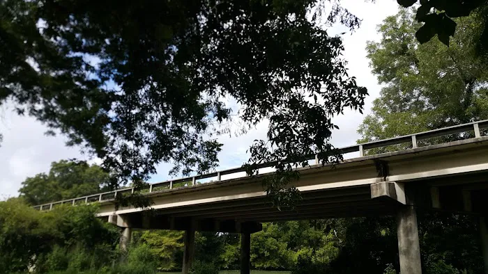 River Shade RV Park 10