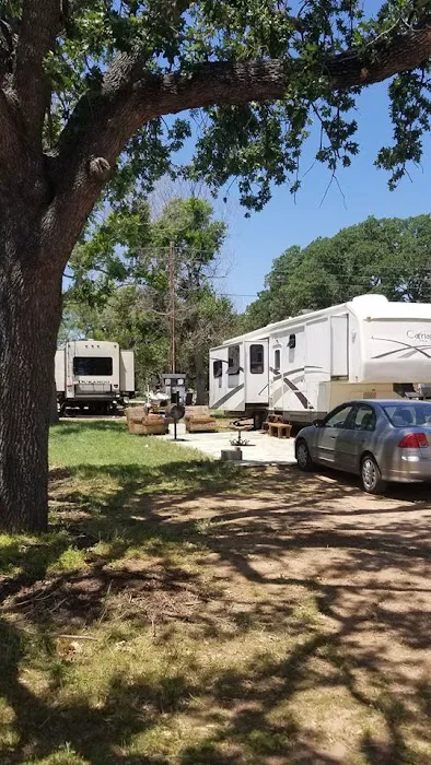 Bluebonnet Cove Casitas & RV Park 10