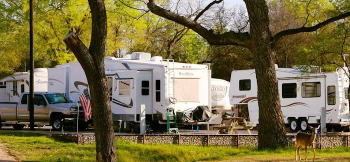 Shady Oaks Riverside Rv Retreat 3