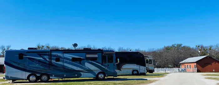 Coffee Creek RV Resort and Cabins 10