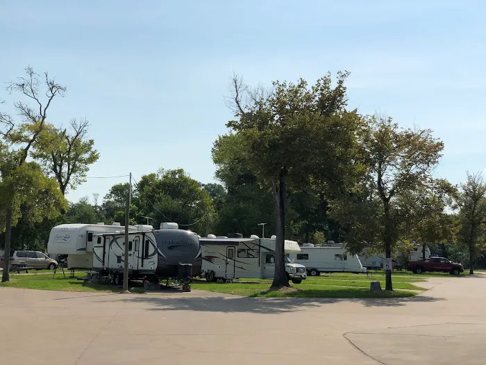 Highland Bayou RV Park 8