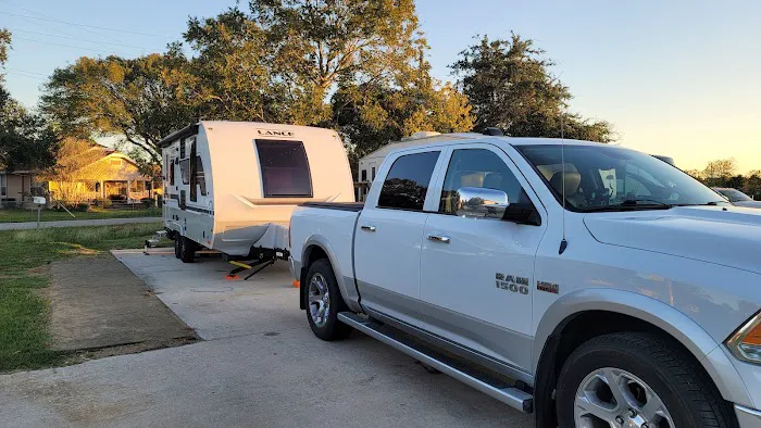 Lily's By the Bay RV Park 8