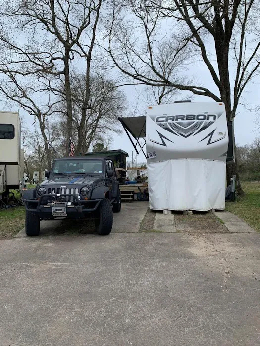 Little Thicket RV Park 9
