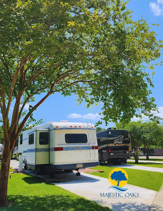 Majestic Oaks RV Resort 4