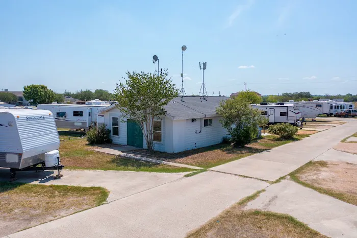 Kenedy Village RV Park 10