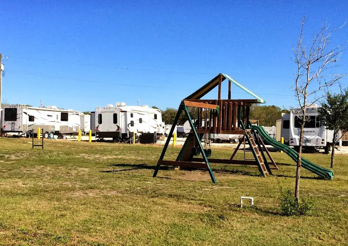 Country Quiet Rv Park 6