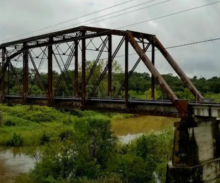 Colet Creek Mobile Country
