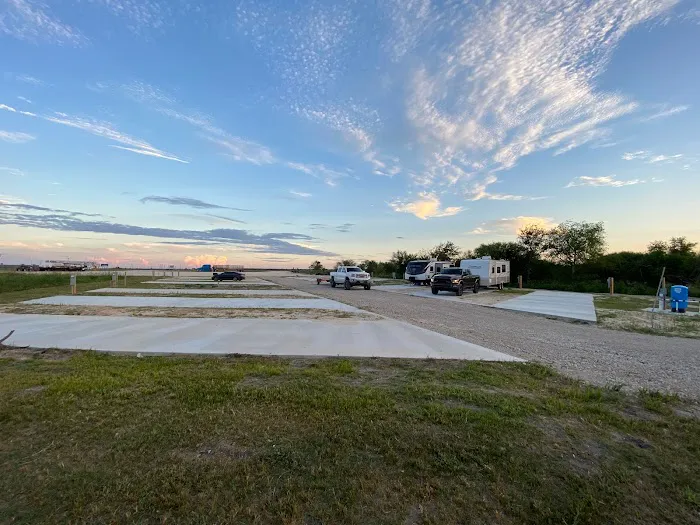 Hilltop Acres RV Park - Victoria, TX 3