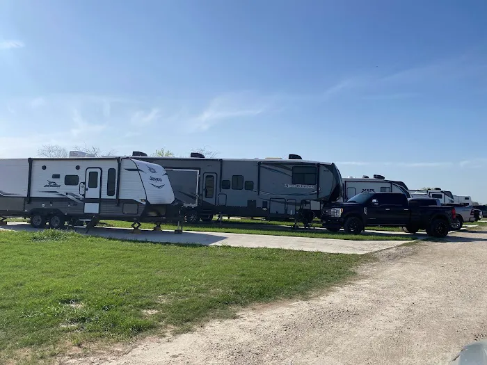 Hilltop Acres RV Park - Victoria, TX 10