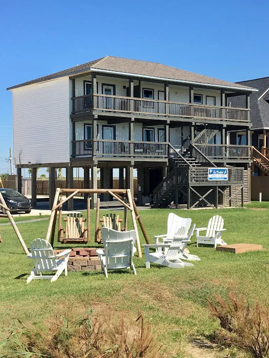 The Breeze Beachfront Resort 3