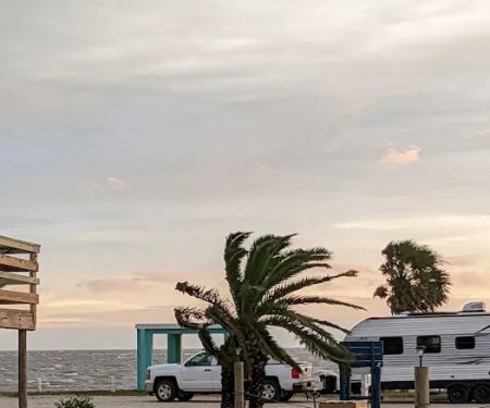 Beside The Bay RV Park