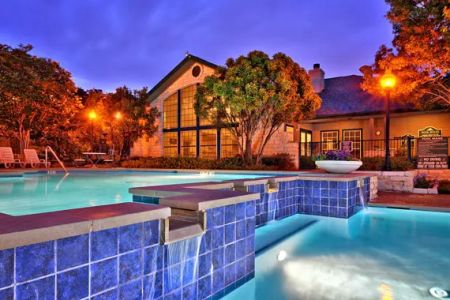 Onion Creek - Roberts Resorts