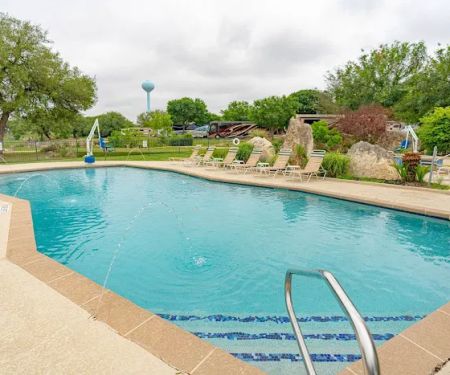Sun Outdoors Lake Travis