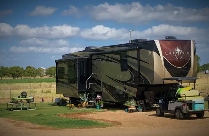 Two Rooster Ranch RV Park 7