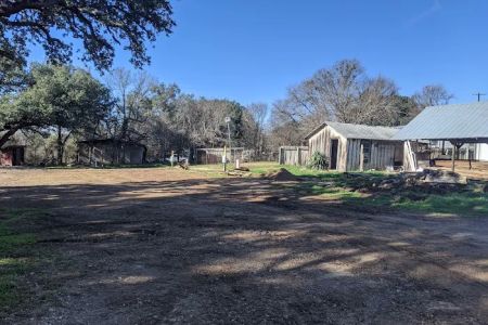 6 Oaks Tiny Home (and RV Park)
