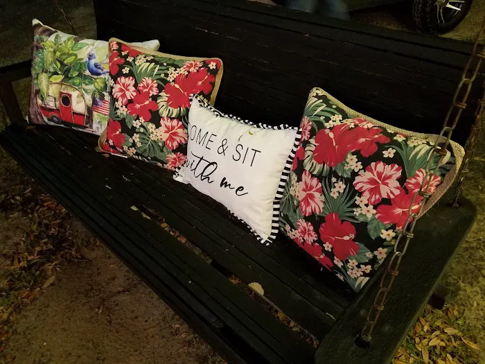 Cozy Rosy RV Resort & Glampground 7