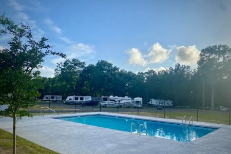 Creekside Campground R.V. Park