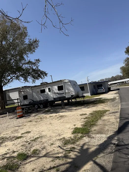 Plantation RV Trailer Park 9