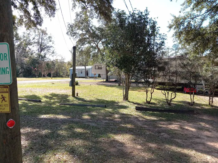 Ace's RV Park 9