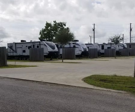 Country Club Rv Park