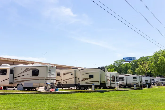 River Ranch RV Resort 9