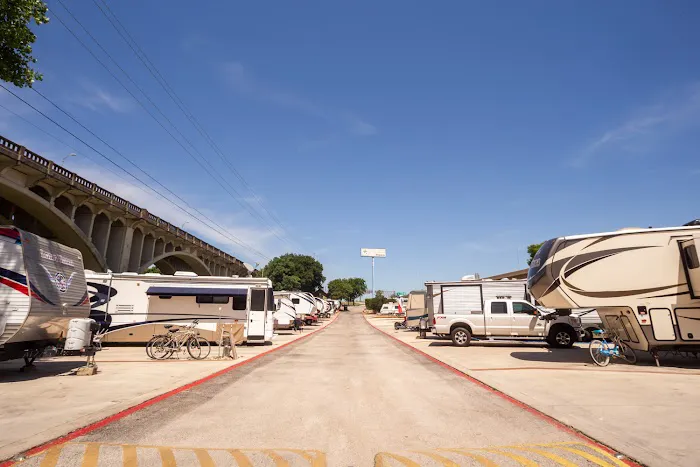 River Ranch RV Resort 10