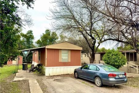 Wayside Mobile Home Park in New Braunfels