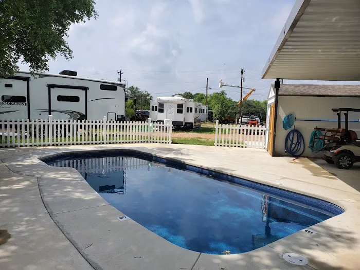 Windmills Lakebum RV Park 2