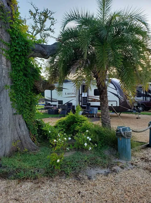 Dockside RV Resort & Alabama Gulf Coast Campground 9