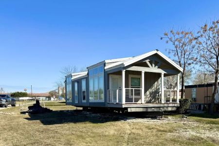 Comal Valley Mobile Home Park
