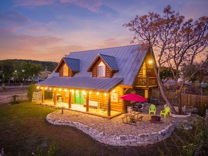 Corner Star Cabin (& RV Park) 4