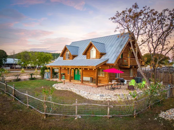 Corner Star Cabin (& RV Park) 7