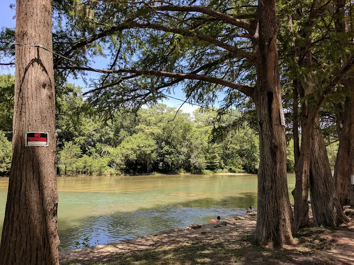 Roy's Rentals & Campground 9