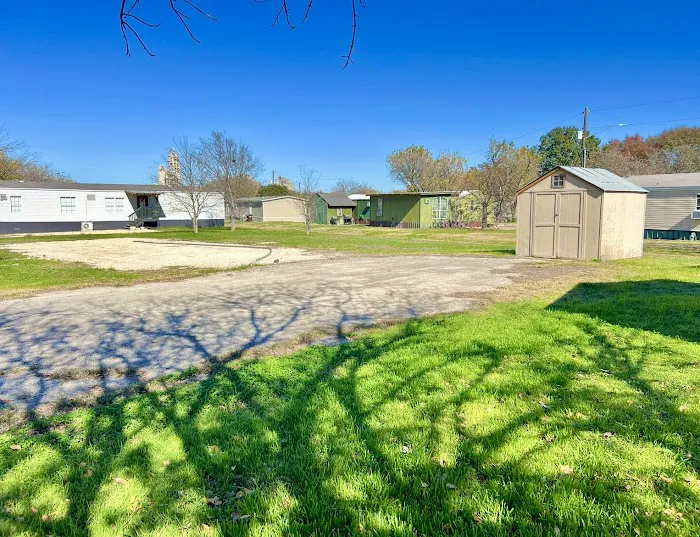 Coastal Bend Mobile Home Park 5