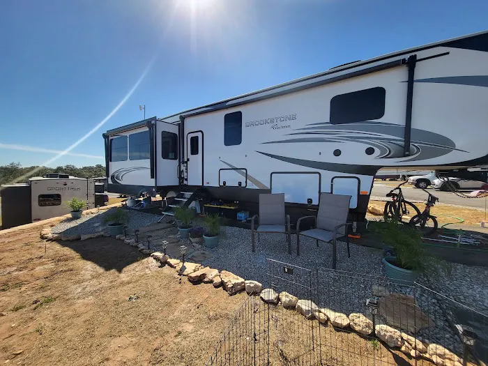 Buddy's Backyard RV Resort 10