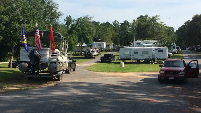 Camp Delta RV Park & Cabins 10