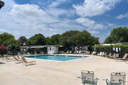 Oak Crest Pointe