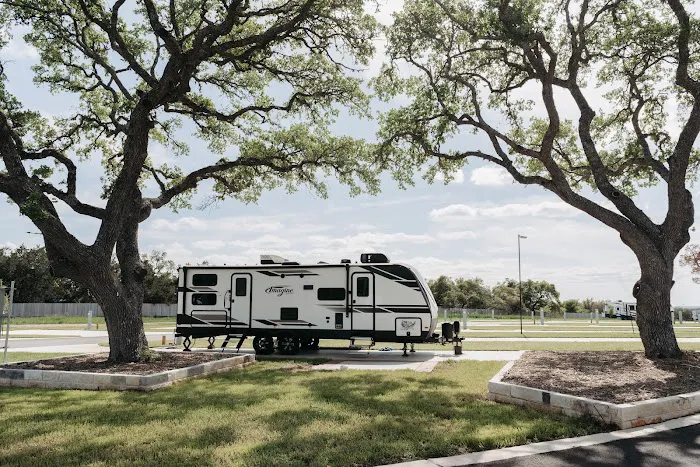 Horseshoe Ridge RV Resort 9
