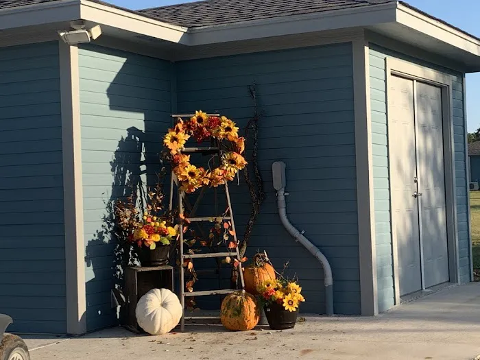 Wandering Oaks RV Resort 10
