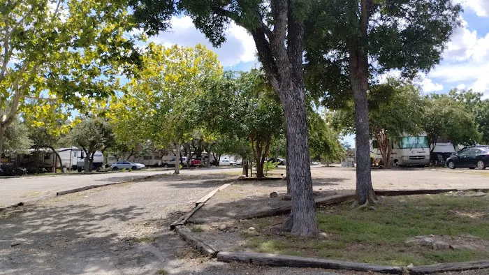 Shady Oaks RV Resort 5