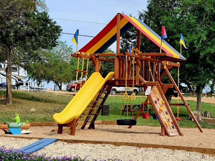 Lake Pointe RV & Condo Resort 6