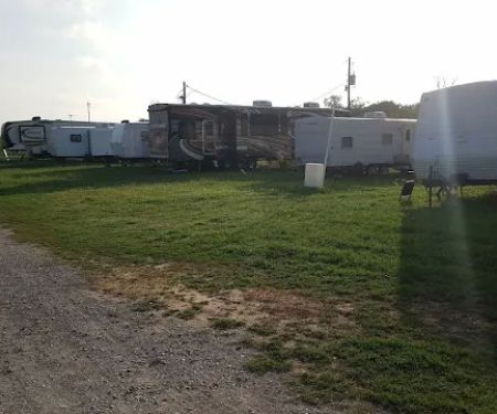 Twin Oaks RV Park